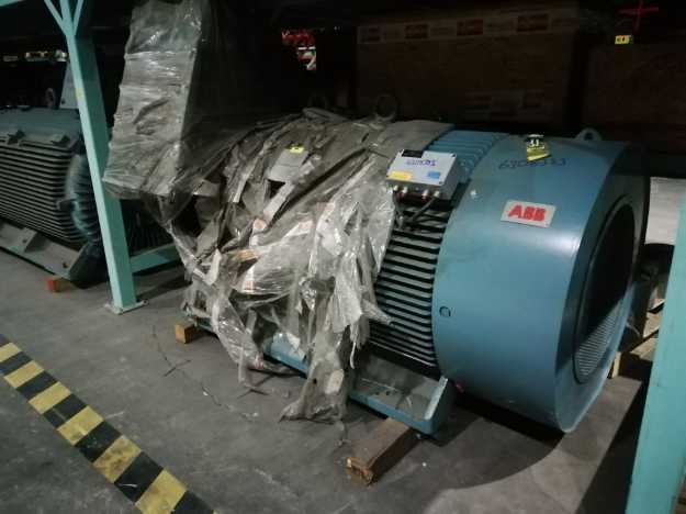 Picture of ABB HXR 500LF5 High Voltage Induction Motor 850 KW-Helmke