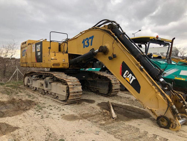 Picture of Caterpillar 390F Hydraulic Excavator