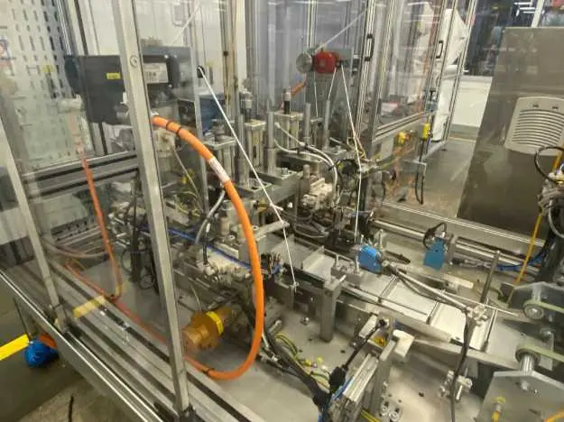 Picture of REXROTH MOTOR   MSK050B-0450-NN-M1-UGO-NNNN 