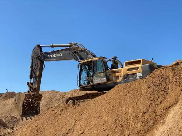 Picture of Volvo EC 480 DL Crawler Excavator