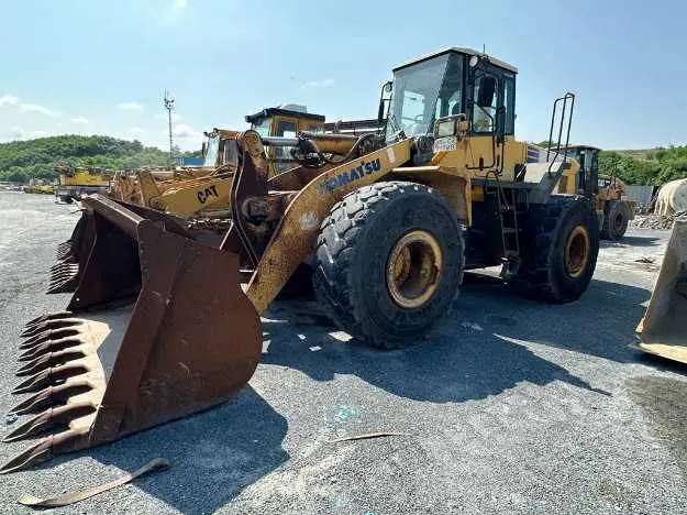 Picture of KOMATSU WA470-5 Wheel Loader