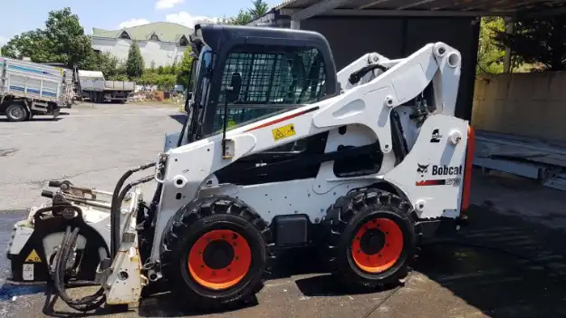 Picture of BOBCAT S 770 MINI EXCAVATOR