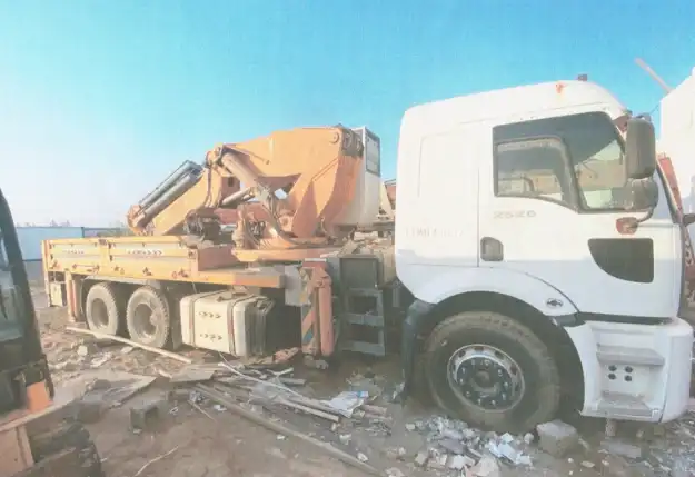 Picture of FORD 2526 6X2 CRANE TRUCK