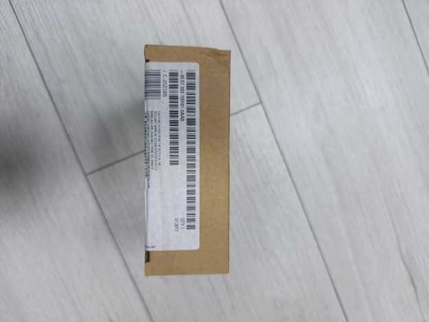 Picture of SIEMENS SIMATIC S7-300, Digital output SM 322, isolated, 16 DO, 24 V DC, 0.5A, 1x 20-pole, Total current 4 A/group (8 A/module) 6ES7322-1BH01-0AA0